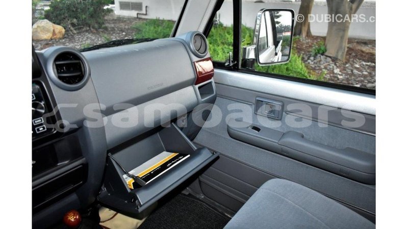 Big with watermark toyota land cruiser a'ana import dubai 2919