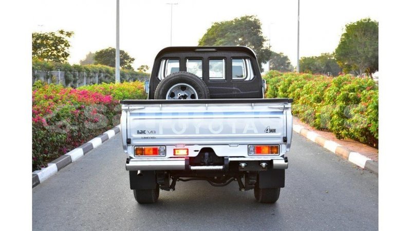Big with watermark toyota land cruiser a'ana import dubai 2919