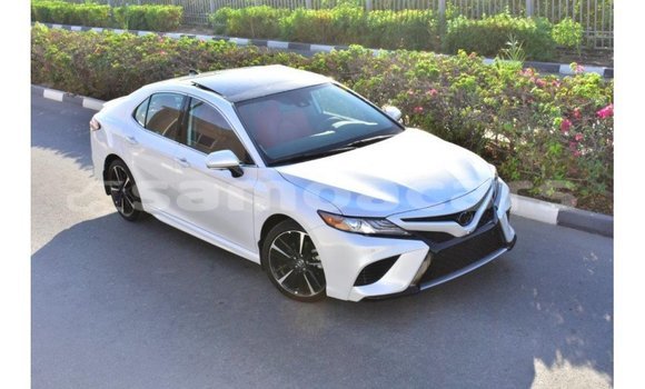 Buy Import Toyota Camry White Car in Import - Dubai in A'ana Buy Import Toyota Camry White Car in Import - Dubai in A'ana