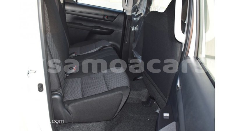 Big with watermark toyota hilux a'ana import dubai 2927