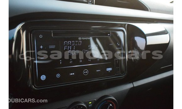 Buy Import Toyota Hilux White Car in Import - Dubai in A'ana Buy Import Toyota Hilux White Car in Import - Dubai in A'ana