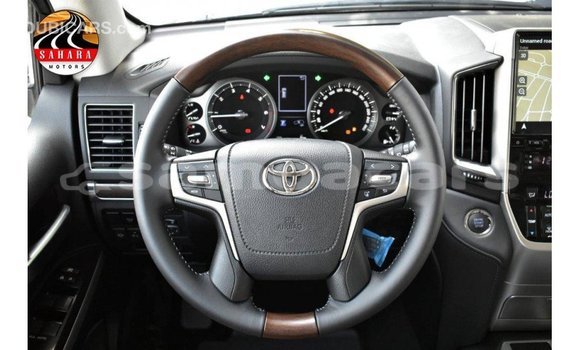 Buy Import Toyota Land Cruiser Black Car in Import - Dubai in A'ana Buy Import Toyota Land Cruiser Black Car in Import - Dubai in A'ana