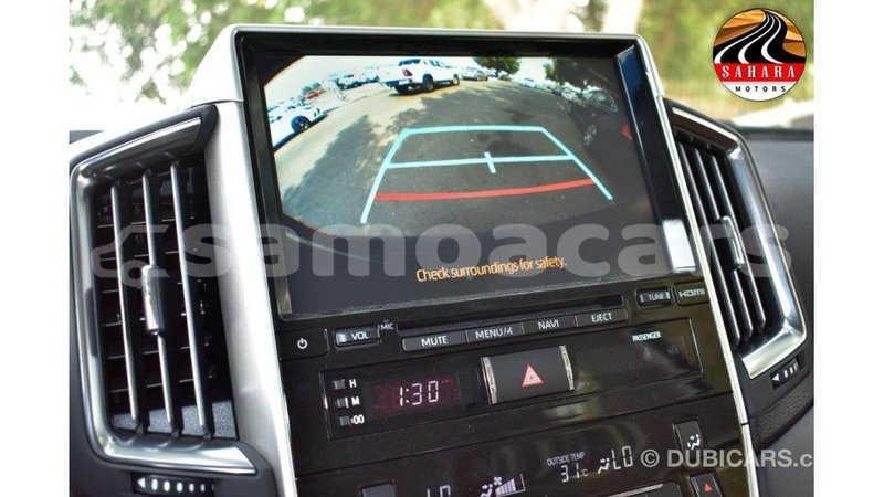 Big with watermark toyota land cruiser a'ana import dubai 2930