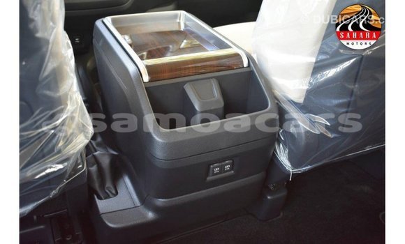 Acheter Import Voiture Toyota Granvia Blanc à Import - Dubai, A'ana Acheter Import Voiture Toyota Granvia Blanc à Import - Dubai, A'ana