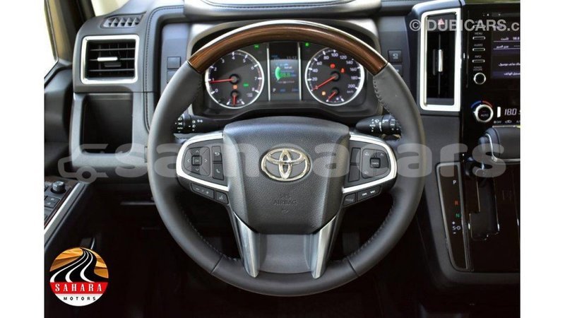 Big with watermark toyota granvia a'ana import dubai 2932