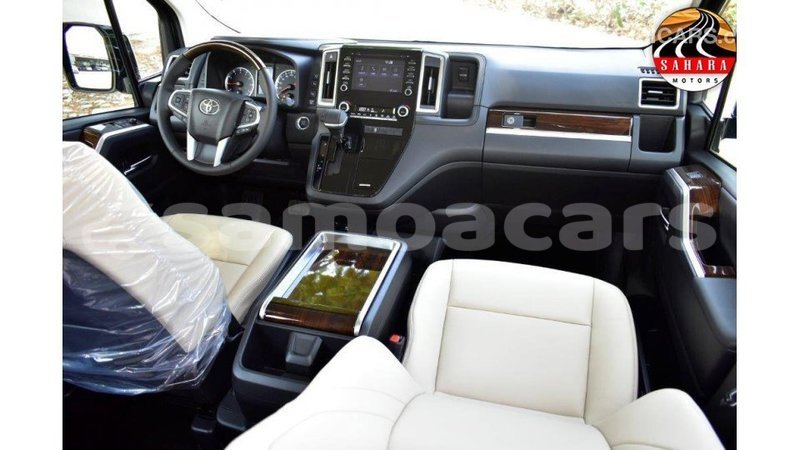 Big with watermark toyota granvia a'ana import dubai 2932