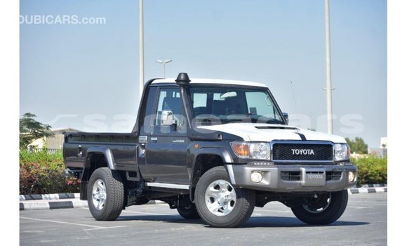 Acheter Import Voiture Toyota Land Cruiser Autre à Import - Dubai, A'ana Acheter Import Voiture Toyota Land Cruiser Autre à Import - Dubai, A'ana
