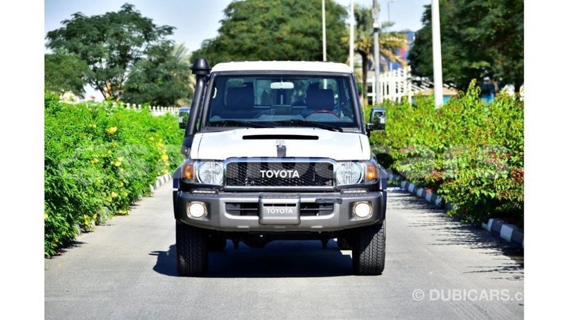Big with watermark toyota land cruiser a'ana import dubai 2933
