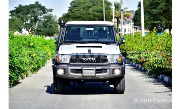 Acheter Import Voiture Toyota Land Cruiser Autre à Import - Dubai, A'ana Acheter Import Voiture Toyota Land Cruiser Autre à Import - Dubai, A'ana