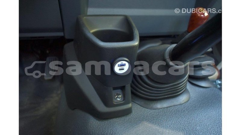 Big with watermark toyota land cruiser a'ana import dubai 2933