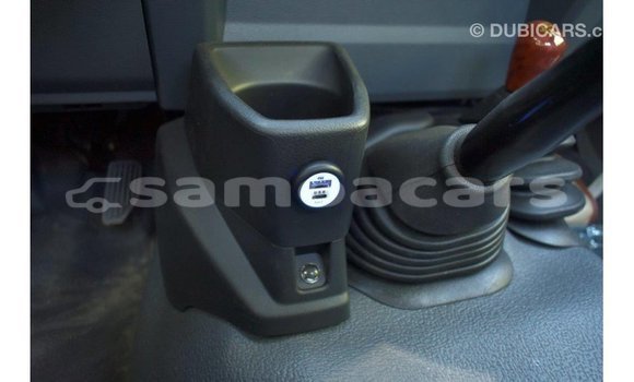 Acheter Import Voiture Toyota Land Cruiser Autre à Import - Dubai, A'ana Acheter Import Voiture Toyota Land Cruiser Autre à Import - Dubai, A'ana