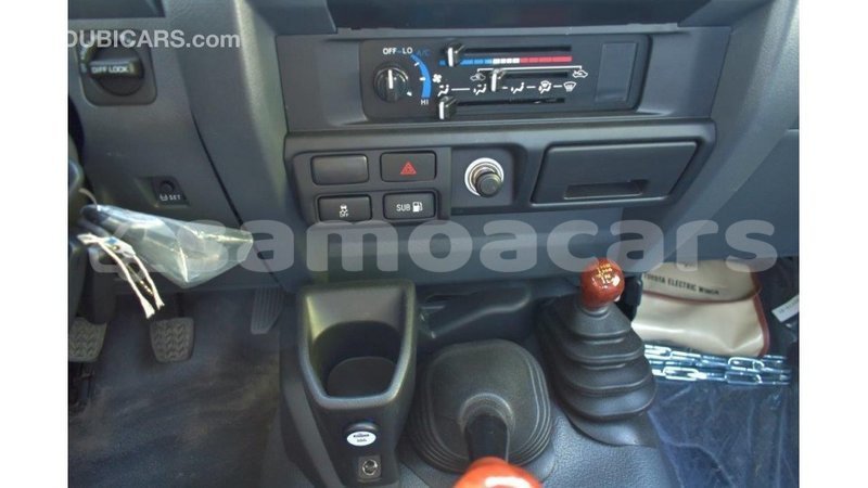 Big with watermark toyota land cruiser a'ana import dubai 2933