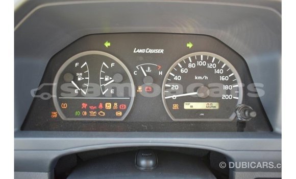 Acheter Import Voiture Toyota Land Cruiser Autre à Import - Dubai, A'ana Acheter Import Voiture Toyota Land Cruiser Autre à Import - Dubai, A'ana