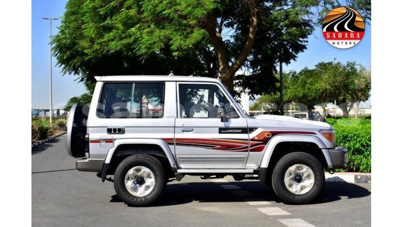 Big with watermark toyota land cruiser a'ana import dubai 2934