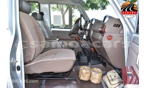 Buy Import Toyota Land Cruiser Other Car in Import - Dubai in A'ana Buy Import Toyota Land Cruiser Other Car in Import - Dubai in A'ana
