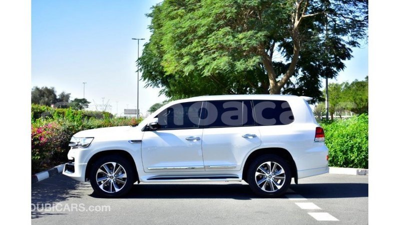 Big with watermark toyota land cruiser a'ana import dubai 2935