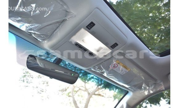 Buy Import Toyota Land Cruiser White Car in Import - Dubai in A'ana Buy Import Toyota Land Cruiser White Car in Import - Dubai in A'ana