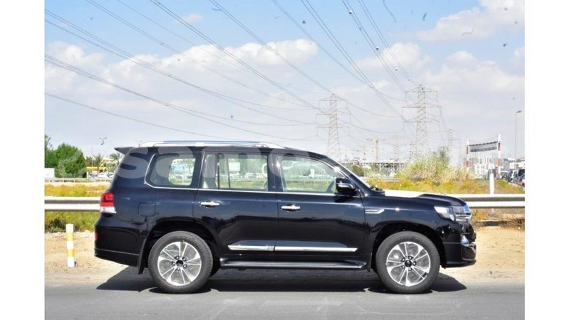 Big with watermark toyota land cruiser a'ana import dubai 2936