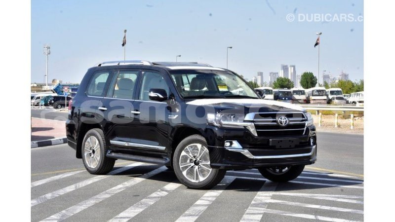 Big with watermark toyota land cruiser a'ana import dubai 2936