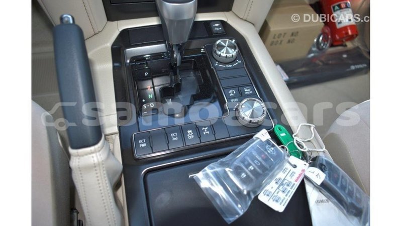 Big with watermark toyota land cruiser a'ana import dubai 2936