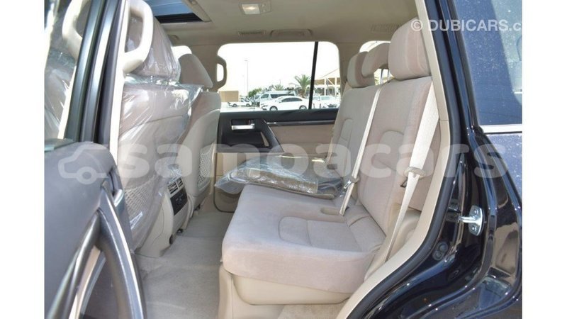 Big with watermark toyota land cruiser a'ana import dubai 2936
