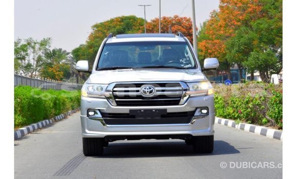 Acheter Import Voiture Toyota Land Cruiser Autre à Import - Dubai, A'ana Acheter Import Voiture Toyota Land Cruiser Autre à Import - Dubai, A'ana