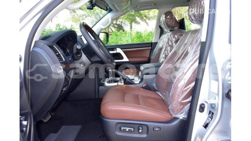 Big with watermark toyota land cruiser a'ana import dubai 2938