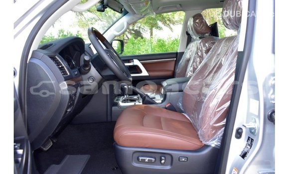 Acheter Import Voiture Toyota Land Cruiser Autre à Import - Dubai, A'ana Acheter Import Voiture Toyota Land Cruiser Autre à Import - Dubai, A'ana