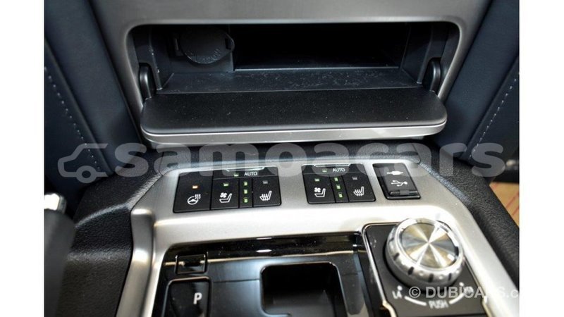 Big with watermark toyota land cruiser a'ana import dubai 2938