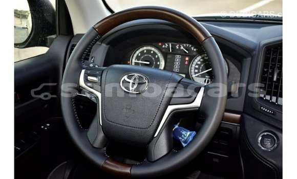 Buy Import Toyota Land Cruiser Black Car in Import - Dubai in A'ana Buy Import Toyota Land Cruiser Black Car in Import - Dubai in A'ana