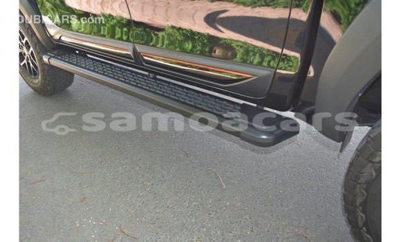 Acheter Import Voiture Toyota Hilux Noir à Import - Dubai, A'ana Acheter Import Voiture Toyota Hilux Noir à Import - Dubai, A'ana