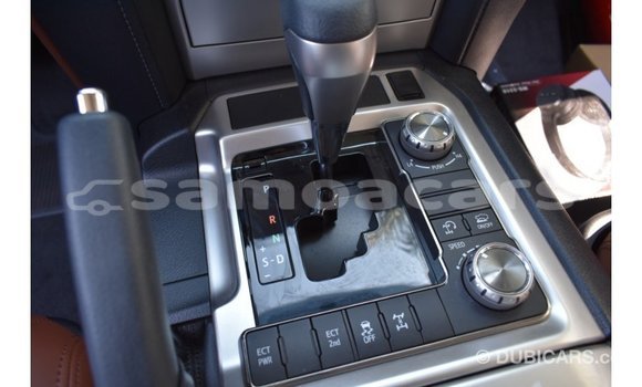 Buy Import Toyota Land Cruiser White Car in Import - Dubai in A'ana Buy Import Toyota Land Cruiser White Car in Import - Dubai in A'ana