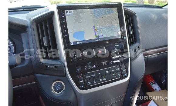 Buy Import Toyota Land Cruiser White Car in Import - Dubai in A'ana Buy Import Toyota Land Cruiser White Car in Import - Dubai in A'ana