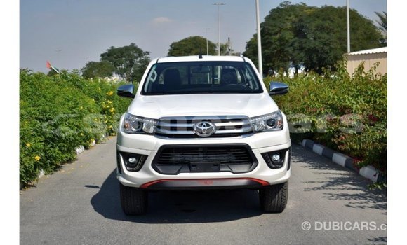 Buy Import Toyota Hilux White Car in Import - Dubai in A'ana Buy Import Toyota Hilux White Car in Import - Dubai in A'ana