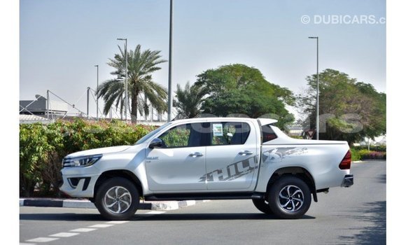 Buy Import Toyota Hilux White Car in Import - Dubai in A'ana Buy Import Toyota Hilux White Car in Import - Dubai in A'ana