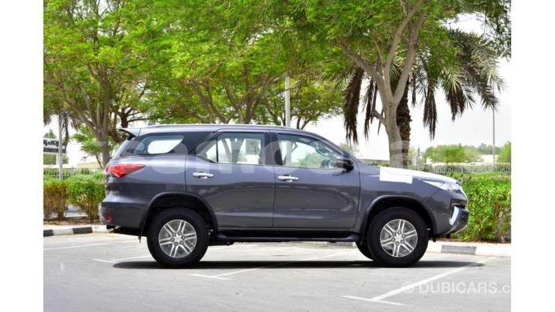 Big with watermark toyota fortuner a'ana import dubai 2947