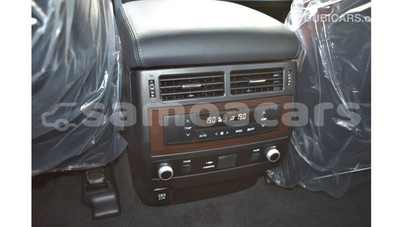 Big with watermark toyota land cruiser a'ana import dubai 2948