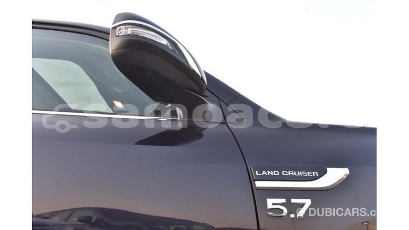 Big with watermark toyota land cruiser a'ana import dubai 2948