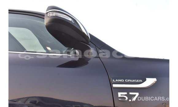 Acheter Import Voiture Toyota Land Cruiser Noir à Import - Dubai, A'ana Acheter Import Voiture Toyota Land Cruiser Noir à Import - Dubai, A'ana