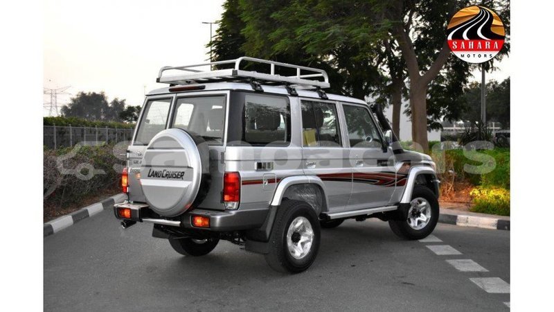 Big with watermark toyota land cruiser a'ana import dubai 2950