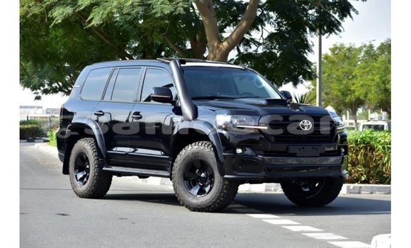 Buy Import Toyota Land Cruiser Black Car in Import - Dubai in A'ana Buy Import Toyota Land Cruiser Black Car in Import - Dubai in A'ana