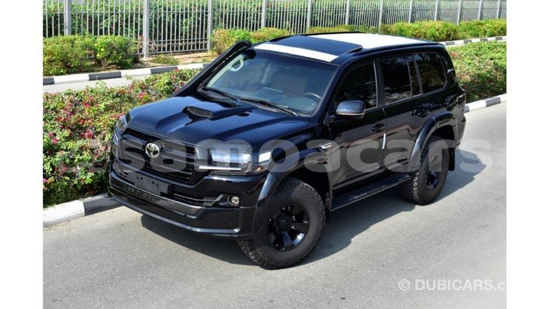 Big with watermark toyota land cruiser a'ana import dubai 2953