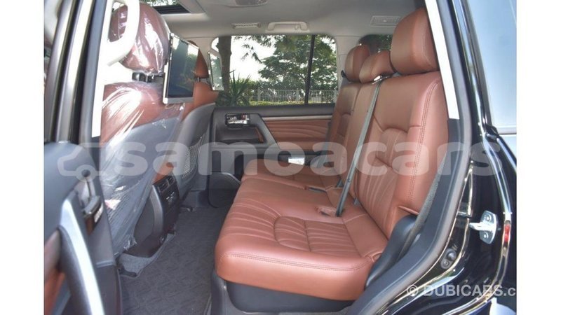 Big with watermark toyota land cruiser a'ana import dubai 2953