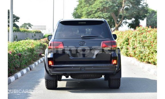 Buy Import Toyota Land Cruiser Black Car in Import - Dubai in A'ana Buy Import Toyota Land Cruiser Black Car in Import - Dubai in A'ana