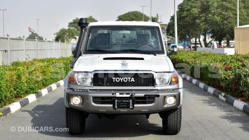 Big with watermark toyota land cruiser a'ana import dubai 2956