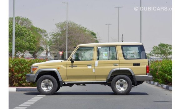Buy Import Toyota Land Cruiser Beige Car in Import - Dubai in A'ana Buy Import Toyota Land Cruiser Beige Car in Import - Dubai in A'ana