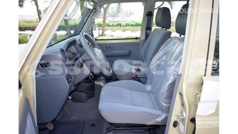 Big with watermark toyota land cruiser a'ana import dubai 2957