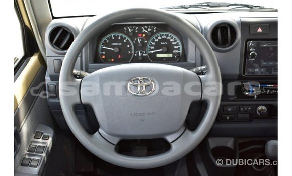 Buy Import Toyota Land Cruiser Beige Car in Import - Dubai in A'ana Buy Import Toyota Land Cruiser Beige Car in Import - Dubai in A'ana