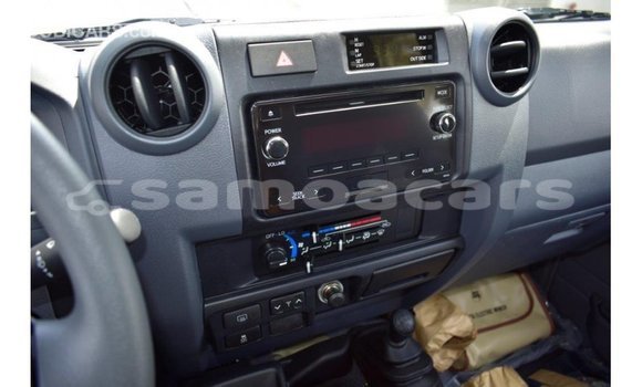 Buy Import Toyota Land Cruiser Beige Car in Import - Dubai in A'ana Buy Import Toyota Land Cruiser Beige Car in Import - Dubai in A'ana