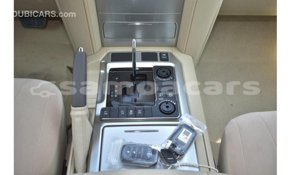 Buy Import Toyota Land Cruiser White Car in Import - Dubai in A'ana Buy Import Toyota Land Cruiser White Car in Import - Dubai in A'ana